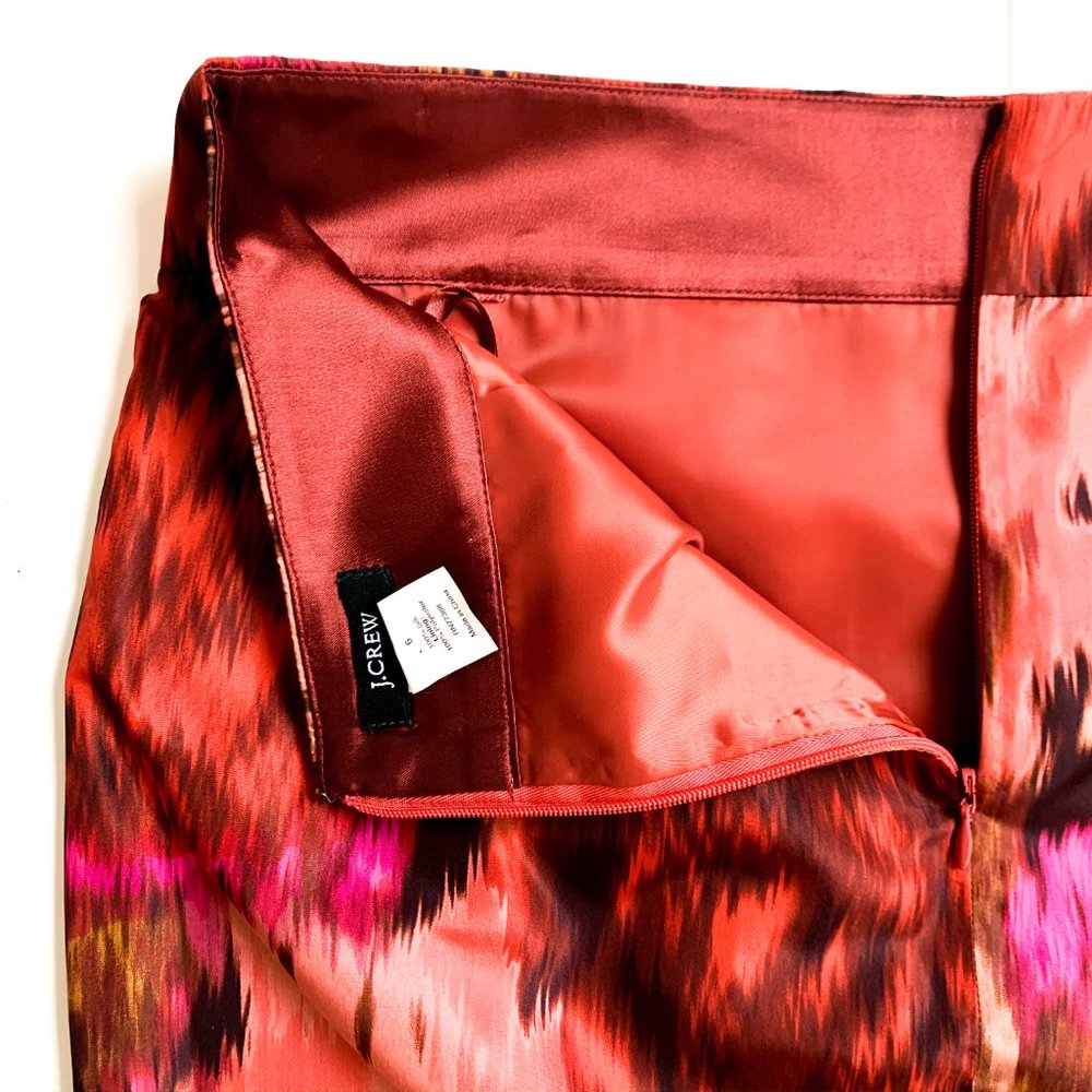 J.CREW 100% silk pencil skirt floral shades of red - Picture 5 of 5